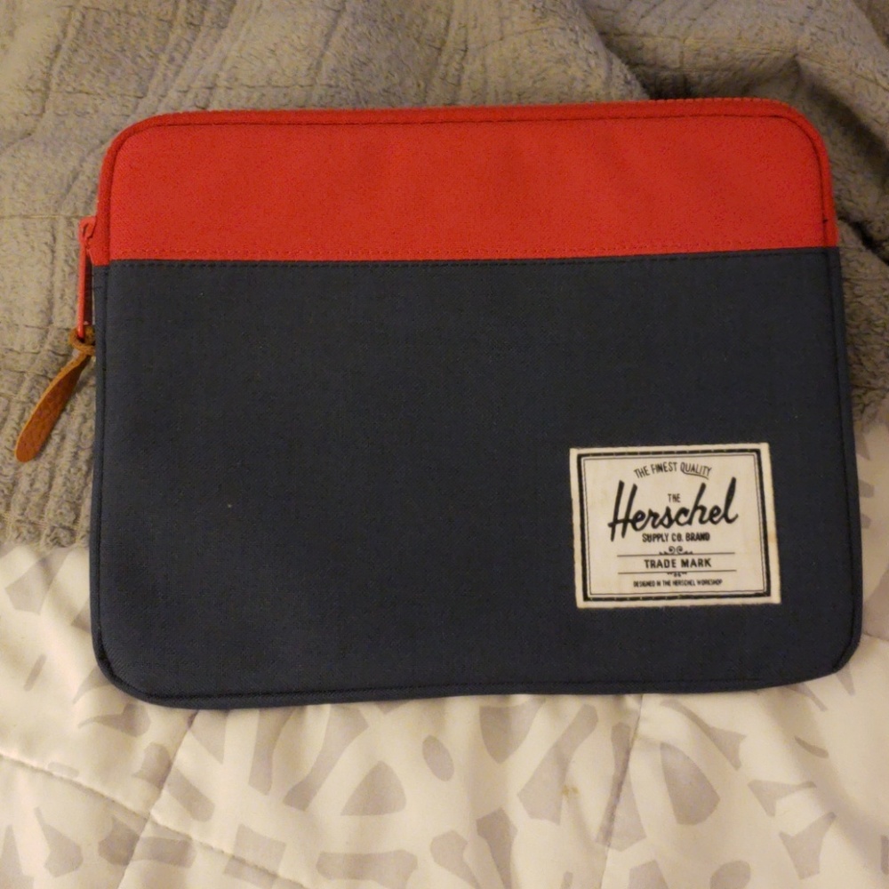 Herschel Ipad/tablet Case